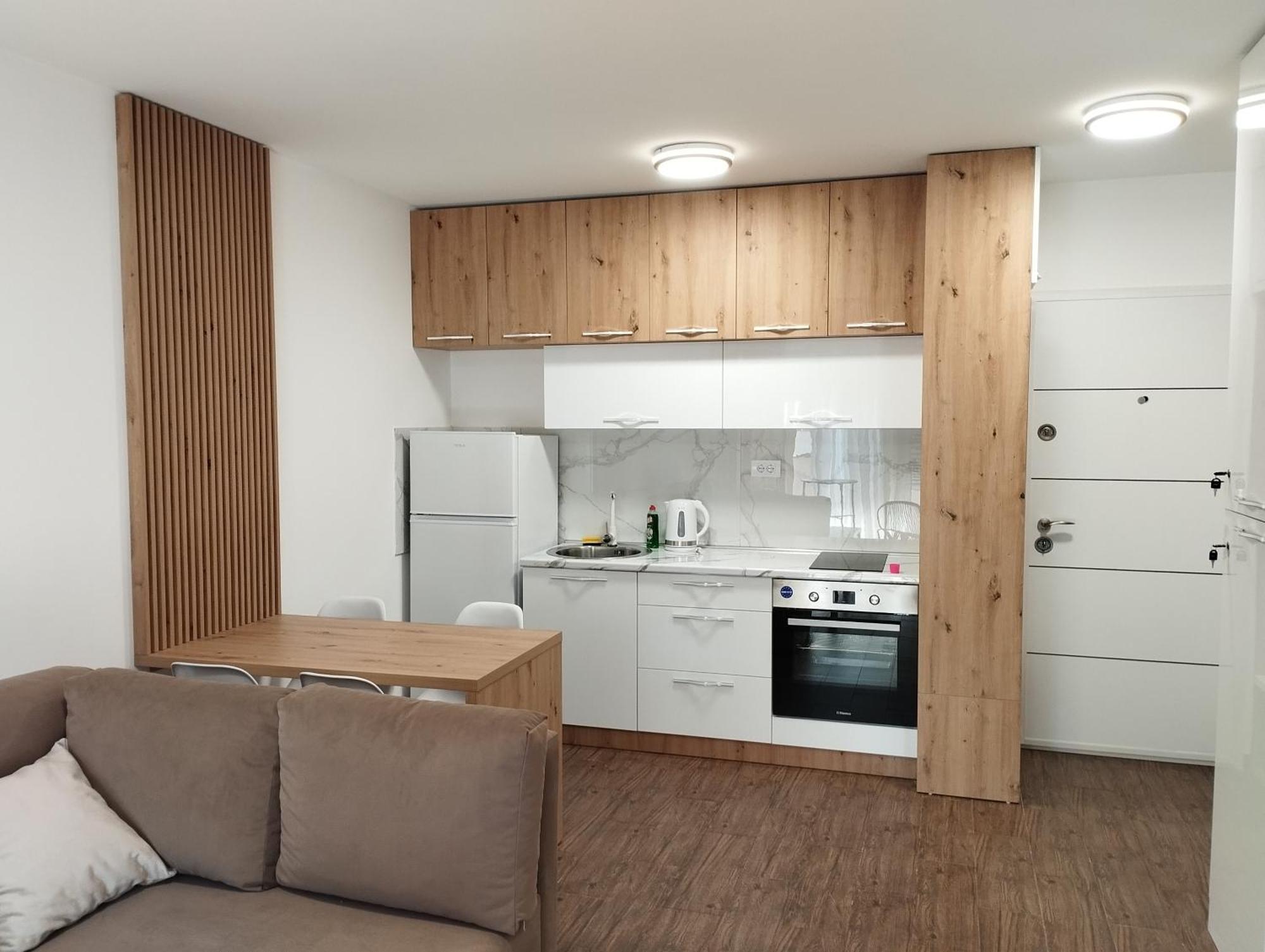 Apartment With Pool Veliko Gradište Екстериор снимка